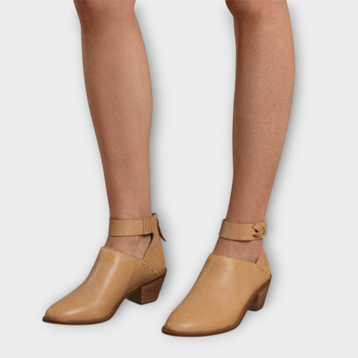 Calveth | Women&