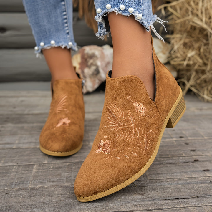 Calveth | Women&
