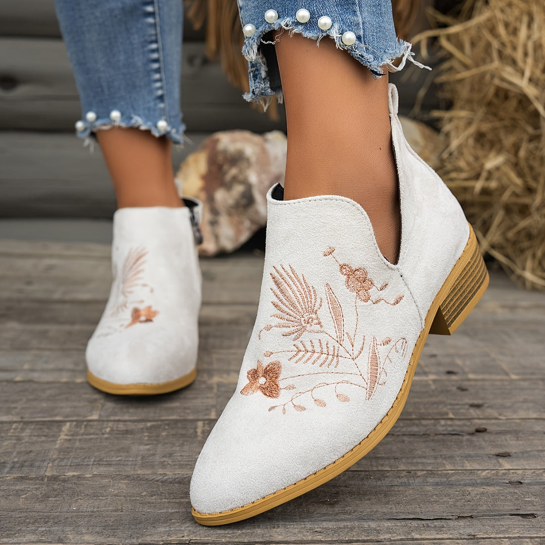 Calveth | Women&