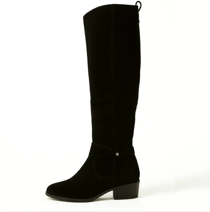 Calveth | Women&