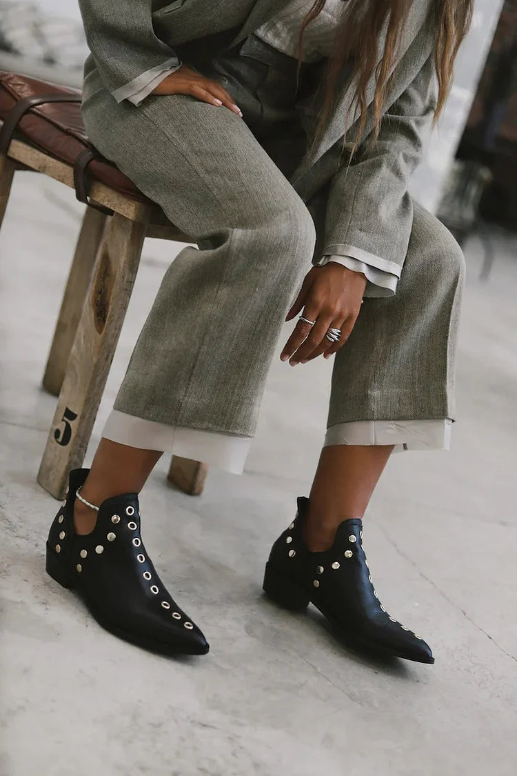 Calveth | Women&